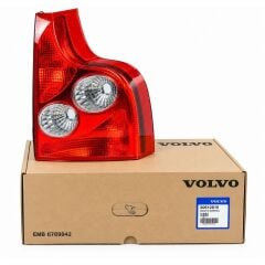 Volvo XC90 Sağ Arka Alt Stop Lambası 2003-2006 30612810